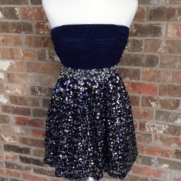 My Michelle Dresses & Skirts - MY MICHELLE NAVY PARTY PROM DRESS